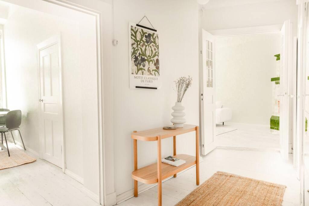 Downtown Light-Filled Retreat Apartment Helsinki Exterior photo