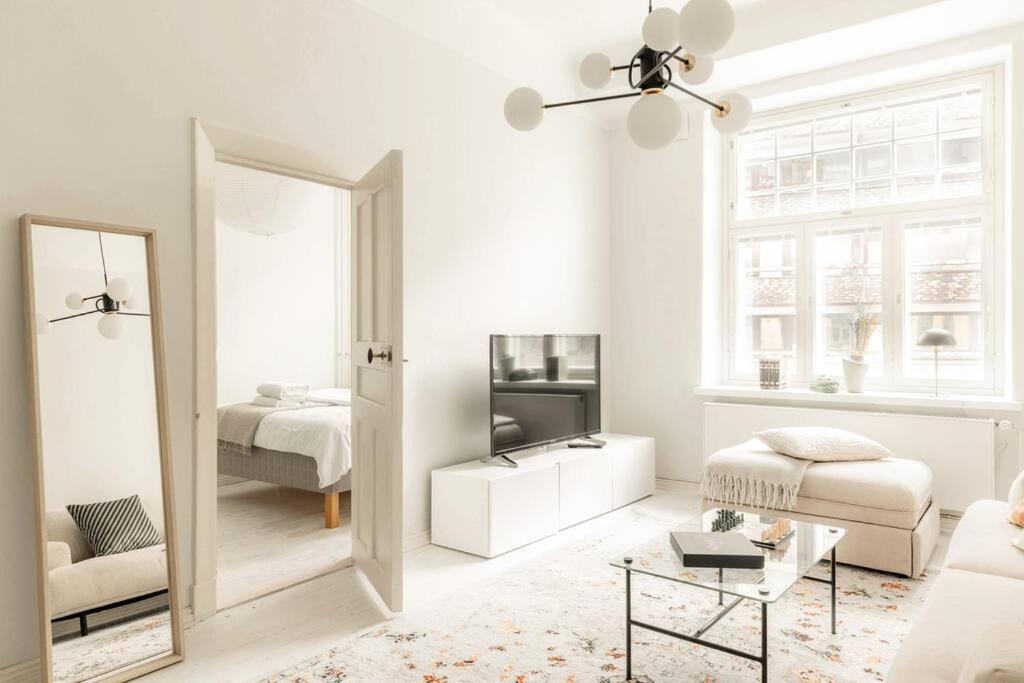 Downtown Light-Filled Retreat Apartment Helsinki Exterior photo
